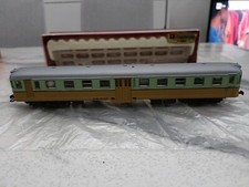 Automotrice Aln 668-2439 delle F.S Rivarossi beige e verde, scala H0