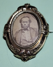 14 Garat - Spilla in oro e