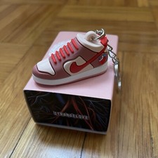 Mini sneakers 3D keychain /