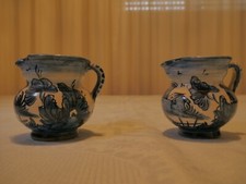 coppia di piccole brocche