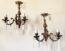 Antica Coppia di Applique a 2 Luci in bronzo massiccio con Gocce di Cristallo