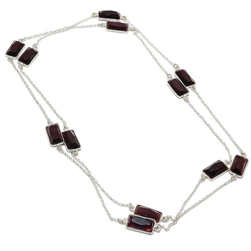 Collana con pietre preziose