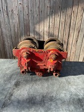 Antico carrello in ghisa