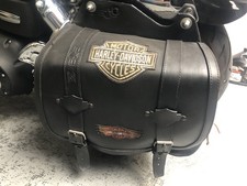 BORSA MOTO LATERALE  SN  IN CUOIO X  HARLEY   SPRTSTER  , DYNA , SOFTAIL