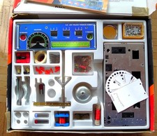 Kosmos Box Junior Elettrotecnica, molti pezzi, non completo