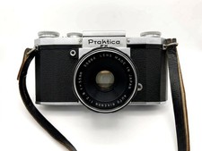 Praktica FX con alloggiamento