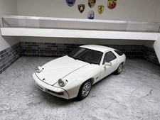 Porsche 928 1/18 Autoart