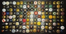 Cappellotti fermatappo bottiglie vari spumanti , lotto di 153 pezzi diversi