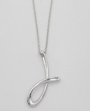 Collana con ciondolo lettera