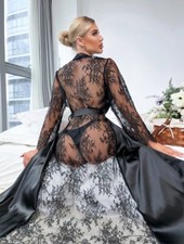 Vestaglia da camera sexy e raffinata in raso e pizzo