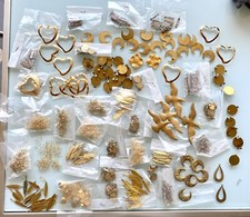 Bigiotteria in metallo e ottone Anelli Collane Ciondoli Pendenti Articoli Arte