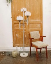 Julien, le lampadaire Osvaldo