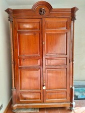 Armadio antico tipo guardaroba