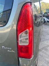 FANALE POSTERIORE DX A LED INTEGRATO NEL PORTELLONE PER PEUGEOT Partner Tepee 6