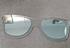 SPECCHIO A FORMA DI OCCHIALI