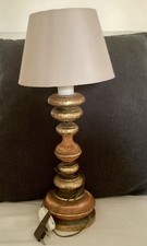 Lampada Da Tavolo In Legno