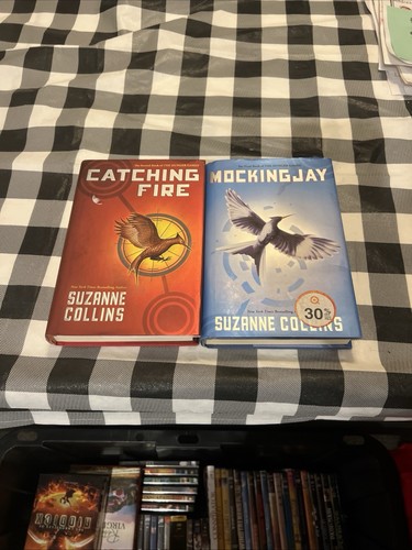 Mockingjay catching fire - catching,