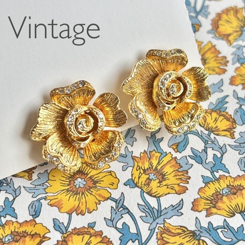 Orecchini vintage con fiori - , in