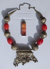 Yemen: collana etnica in bachelite rossa vintage - bakelite necklace