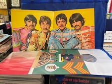 THE BEATLES SGT PEPPERS