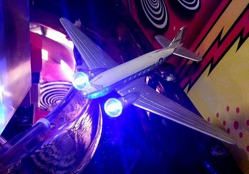Twilight zone flipper aereo - twilight,