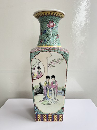 Vaso storia figure porcellana