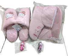 Set pantofole e scarpe da