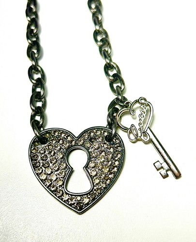 Indovina collana con - ,