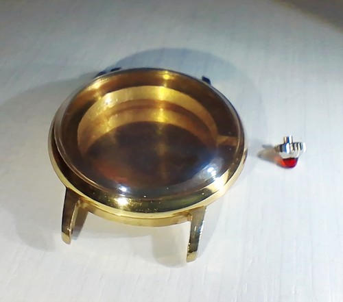 Cassa color oro stile - ,