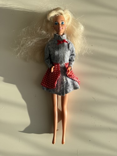 Barbie doll mattel - doll,