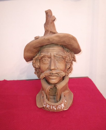 Statua terracotta raffig