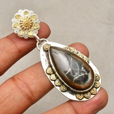 Ciondolo gioiello fatto a mano in argento sterling 925 con gemma fossile crep...