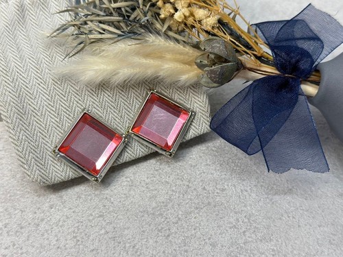 Orecchini rosa vintage con