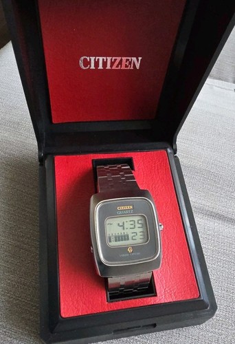 Orologio digitale vintage 1973