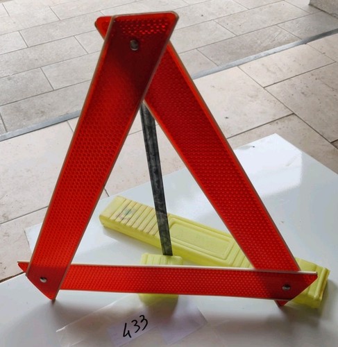 Triangolo emergenza auto - emergenza,