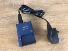 Caricabatteria fotocamera digitale Canon CB-2LXE con spina UK per PowerShot IXUS