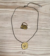 Antica collana ciondolo anello