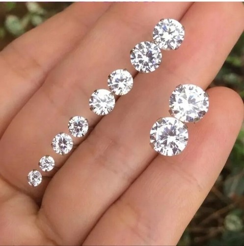 Orecchini con brillantino