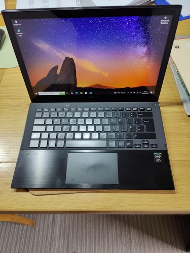 Sony vaio svp132a1cm - sony,