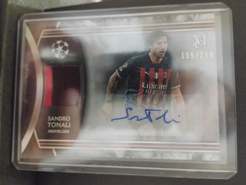 Topps card museum - card, milan