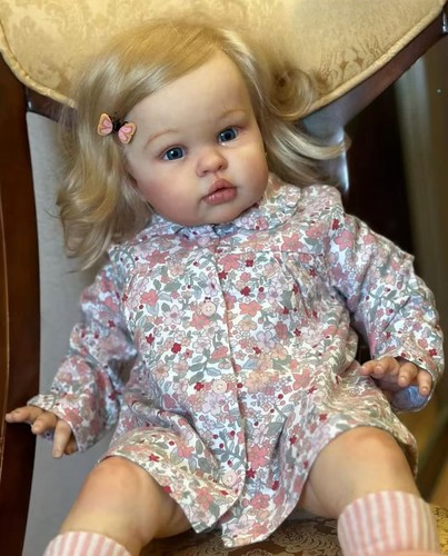 Bambola bambina rinata