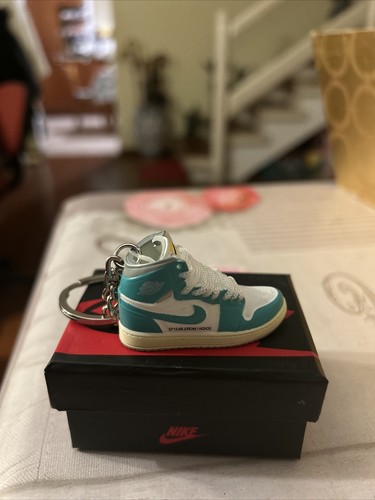 Mini sneakers portachiavi - sneakers, 3d