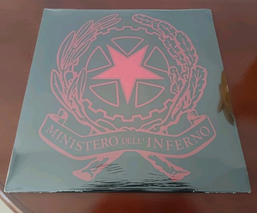 Truceklan ministero - -,