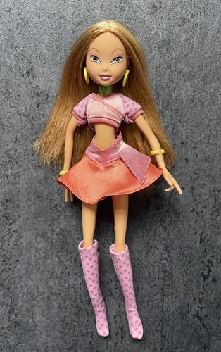 Winx club scuola - ragazza, flora