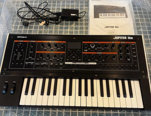 Roland jupiter - roland, jupiter-xm