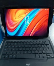 Lenovo Tab M10 con tastiera LOGITECH UNIVERSAL Nuovo