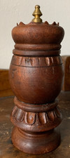MACINAPEPE IN LEGNO INTAGLIATO