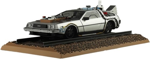 Aoshima dmc delorean - 1/24,