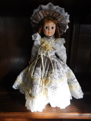 Bambola porcellana stile - porcellana,
