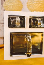 Mettitutto con cassetti in vetro anni '60 - legno e cassetti in vetro - bicolore